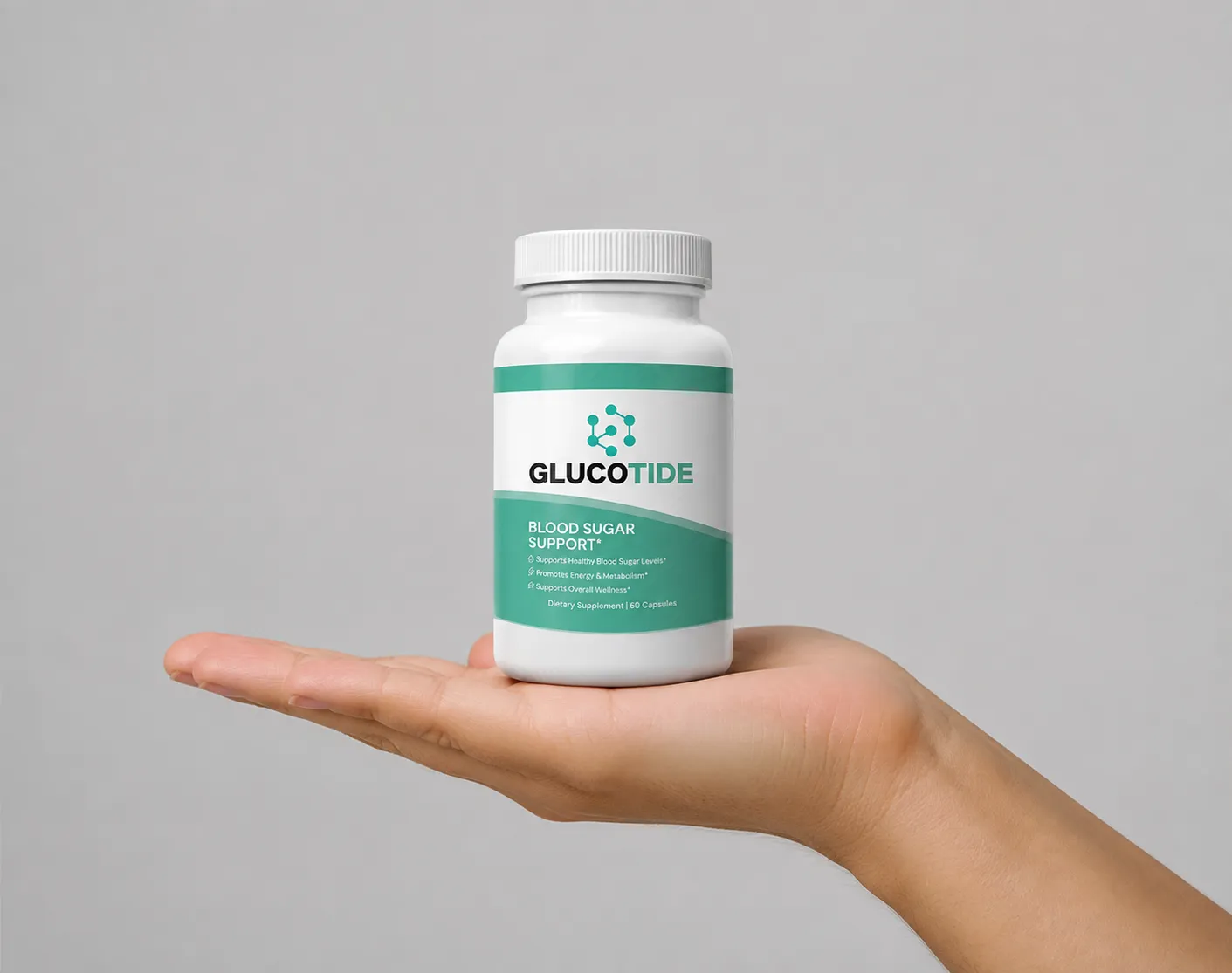 Glucotide — the package held in a hand